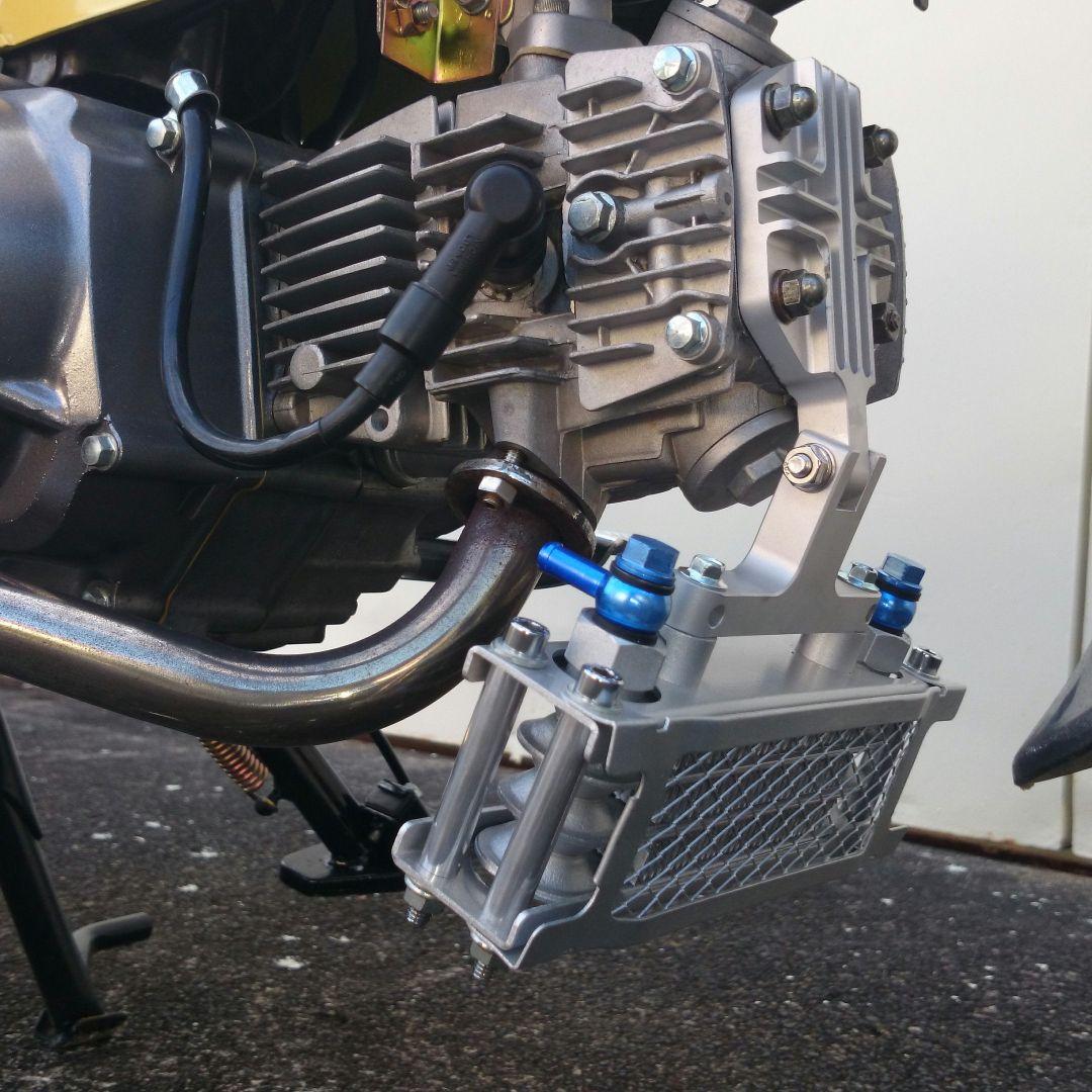 モンキー カブ ホンダ横型 オイルクーラー取付けステー 下側用