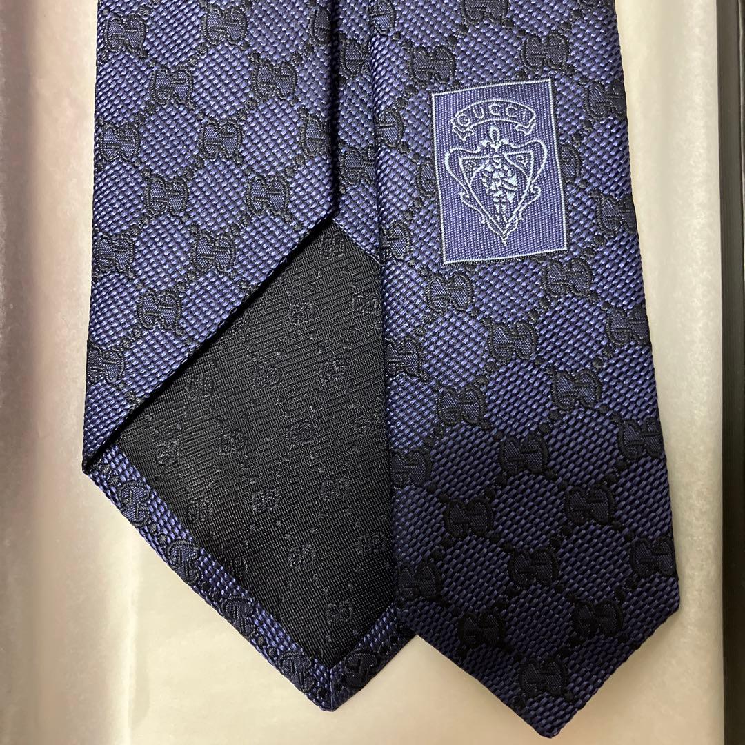 【新品未使用】GUCCI ネクタイ ネイビー　箱付き
