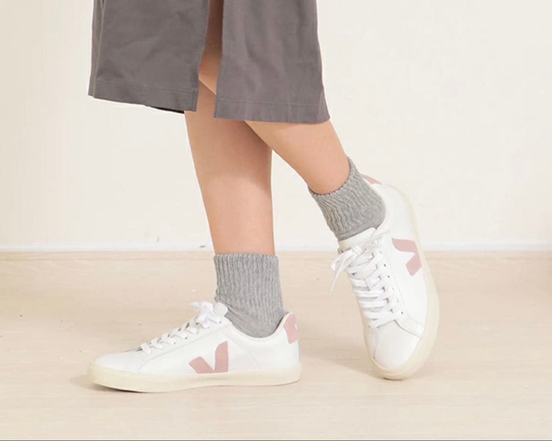 新品 美品VEJA ESPLAR レザー スニーカー新品 38（24cm）箱付き