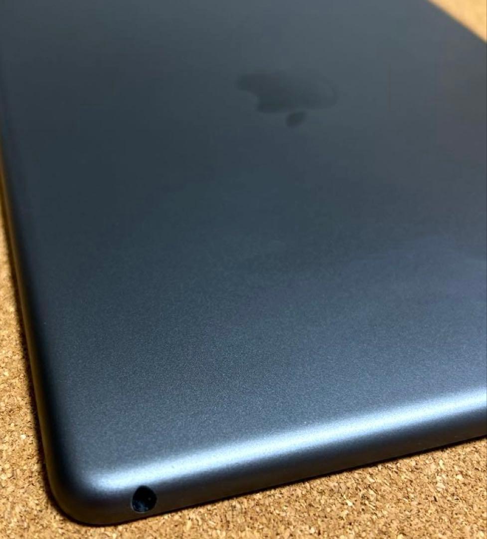 iPad9 第9世代 64GB 82% (300)
