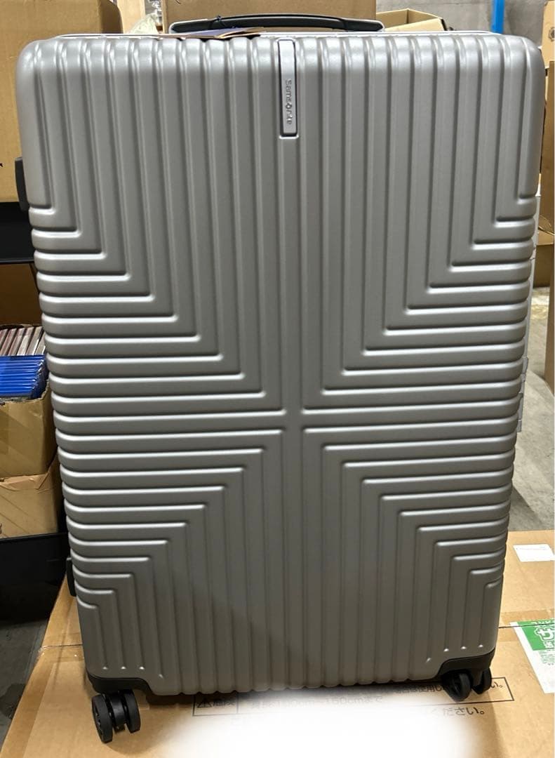 サムソナイト　スーツケース インターセクト スピナー　シルバー　93L
