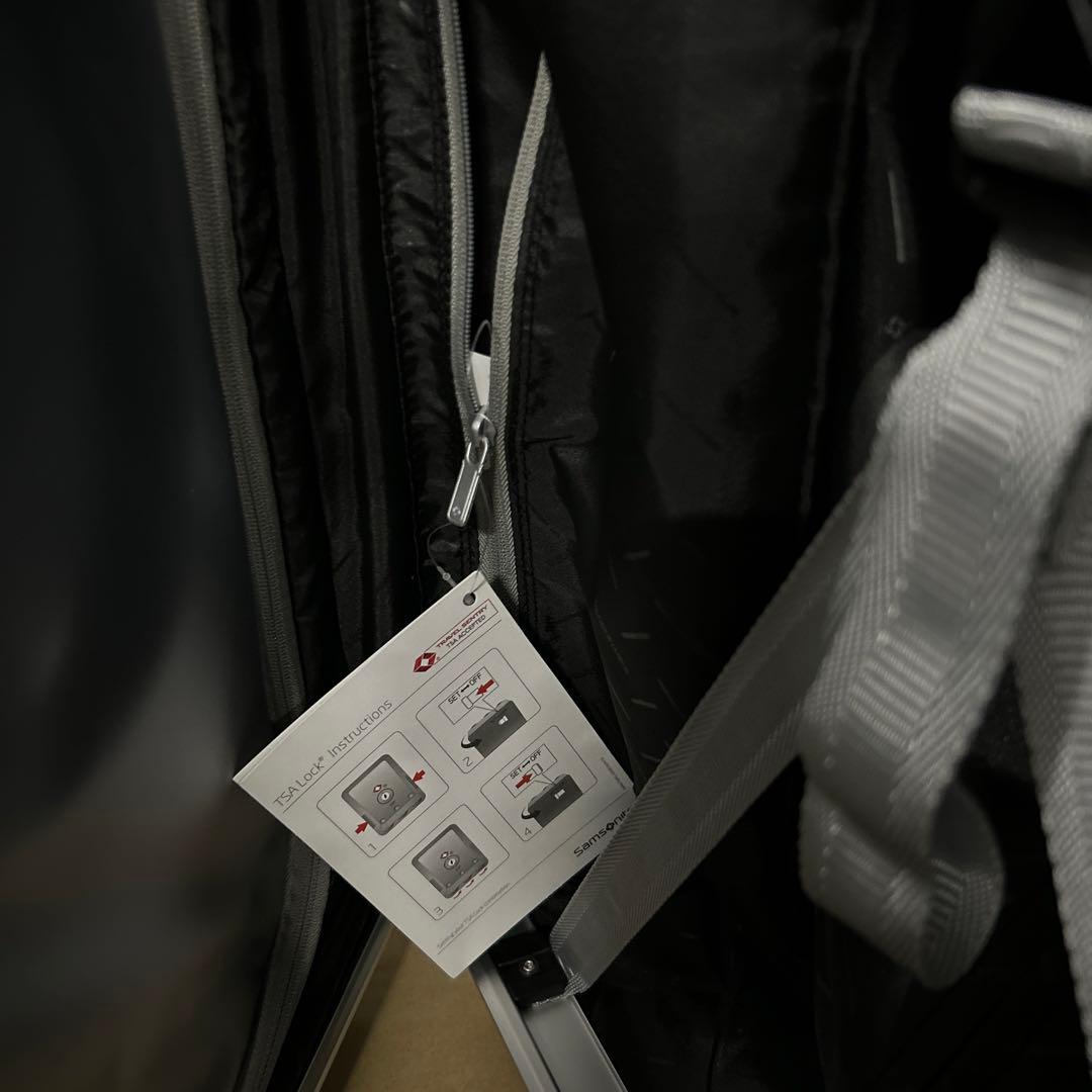 サムソナイト　スーツケース インターセクト スピナー　シルバー　93L