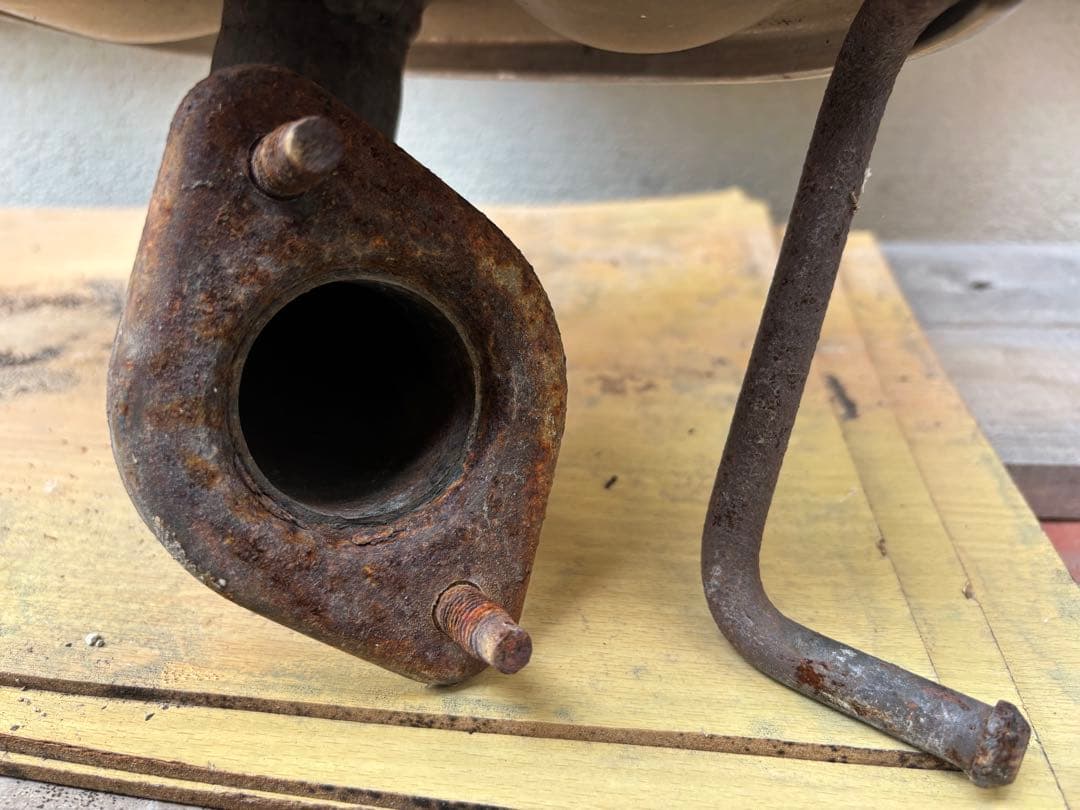 スカイラインER34用純正マフラー