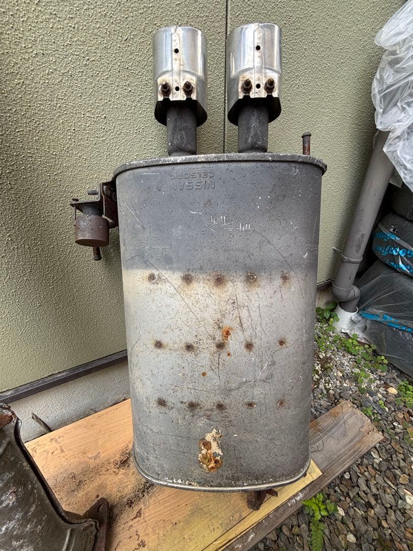 スカイラインER34用純正マフラー