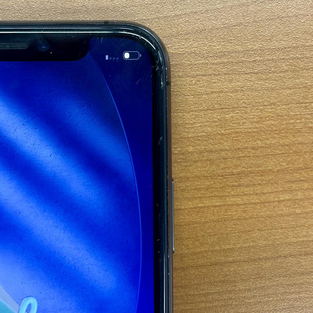 B*︎様 動作確認済み iPhone 11 Pro 64GB ID 99fa11