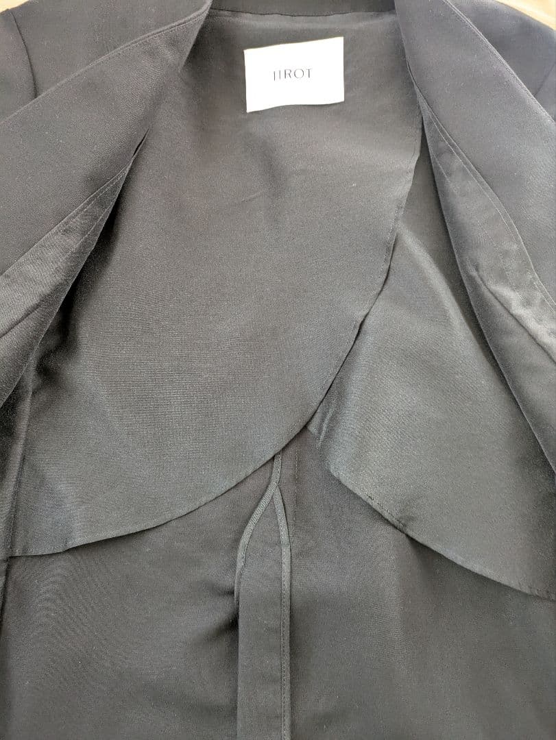 IIROT　イロット　ノーカラージャケット