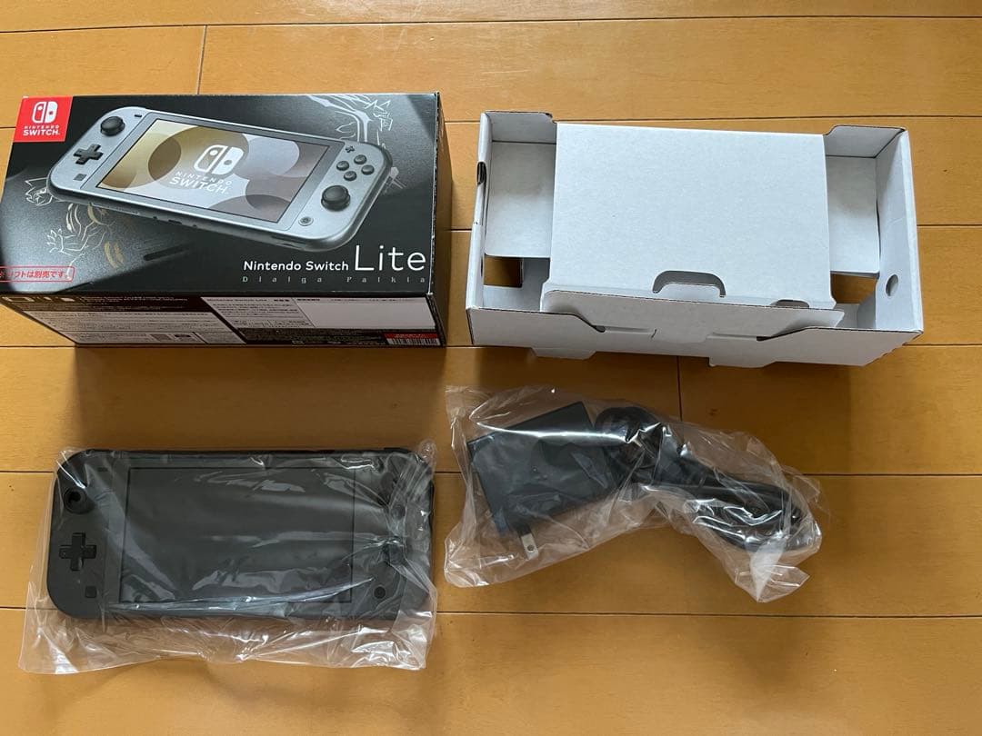 Nintendo Switch Lite ディアルガ・パルキア　美品