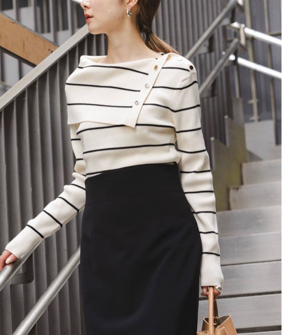 新品 NOBLE ショルダーボタンタイトリブニット