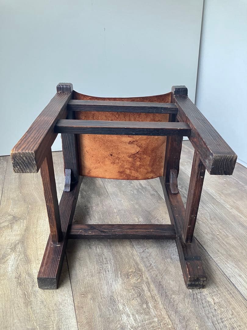 アンティーク　レザーチェア　本革張り　鋲打