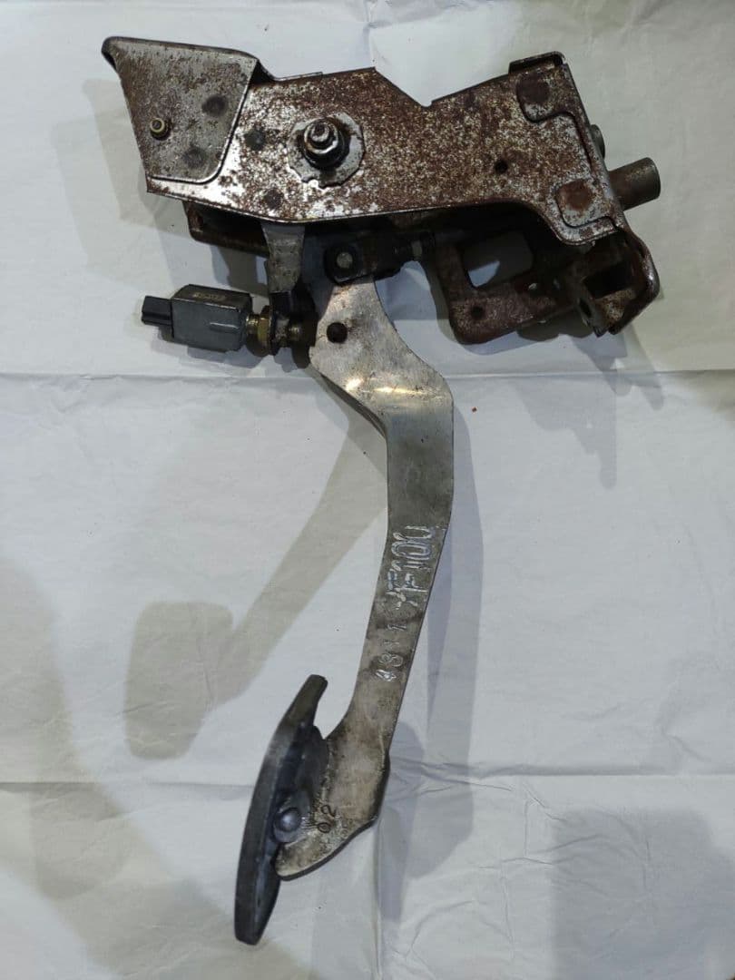 マツダ RX-7 FD3S 純正 クラッチペダル 中古