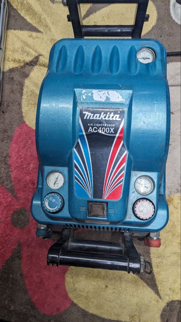 Makita エアコンプレッサAC400X