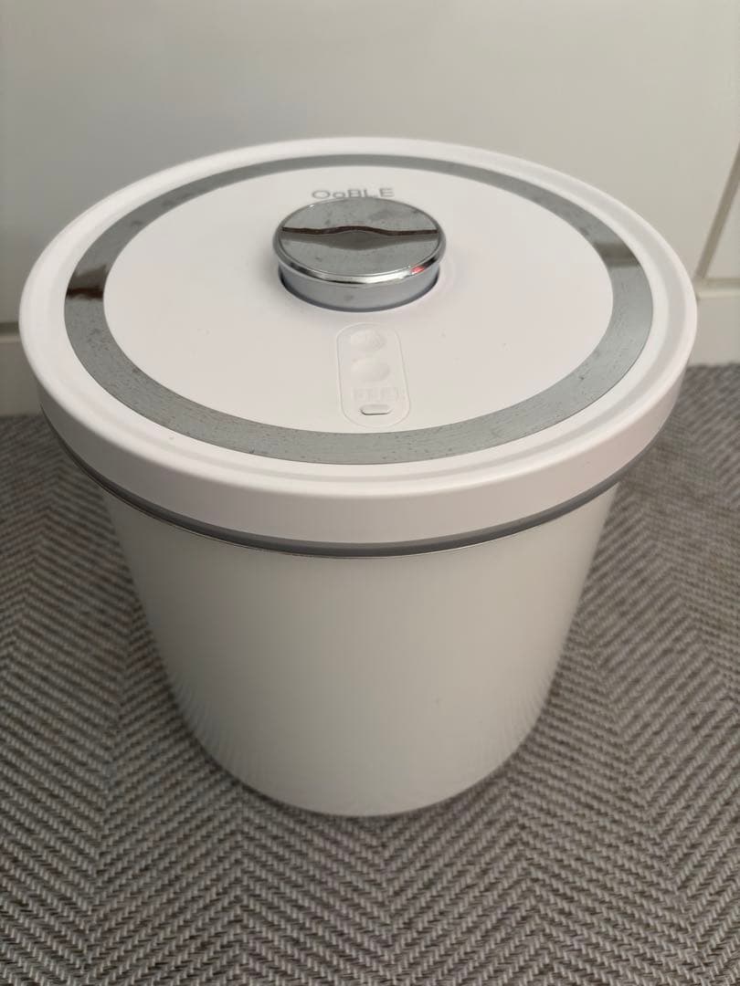 新品未使用⭐︎OoBLE 真空保存容器 OB-001WHホワイト13L