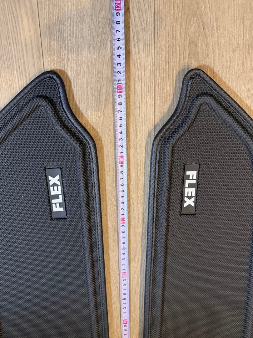 新品 FLEX ステップマット 左右セット 約110cm ハイエース タイプ不明