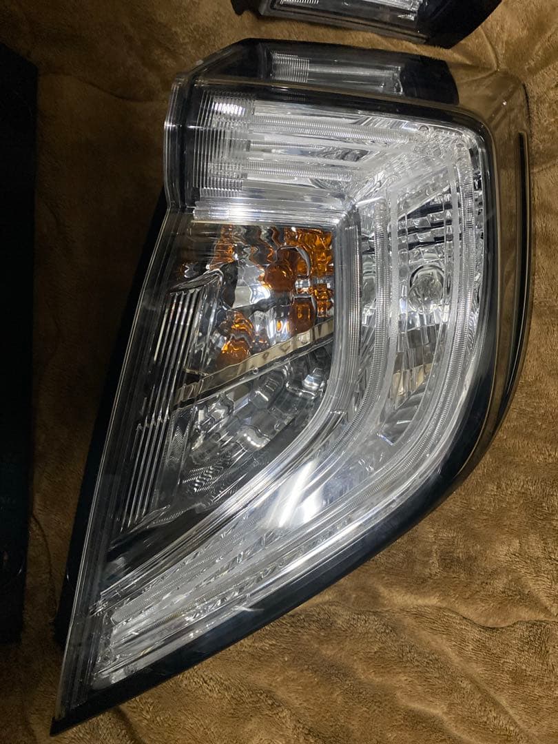 FK7.FK8 純正加工　テールランプ