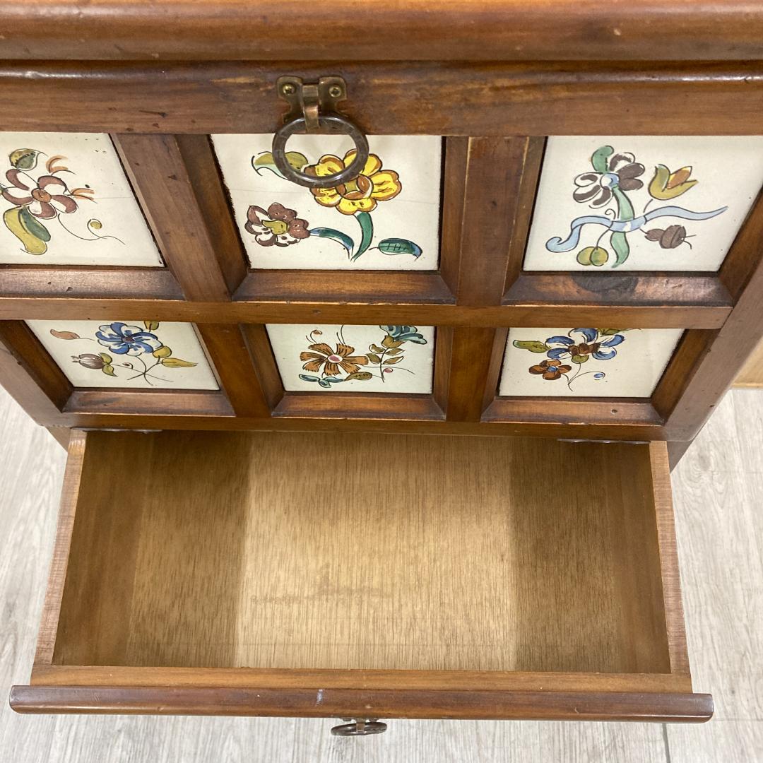 バレンシアシリーズ　スペイン　チェスト　キャビネット　収納