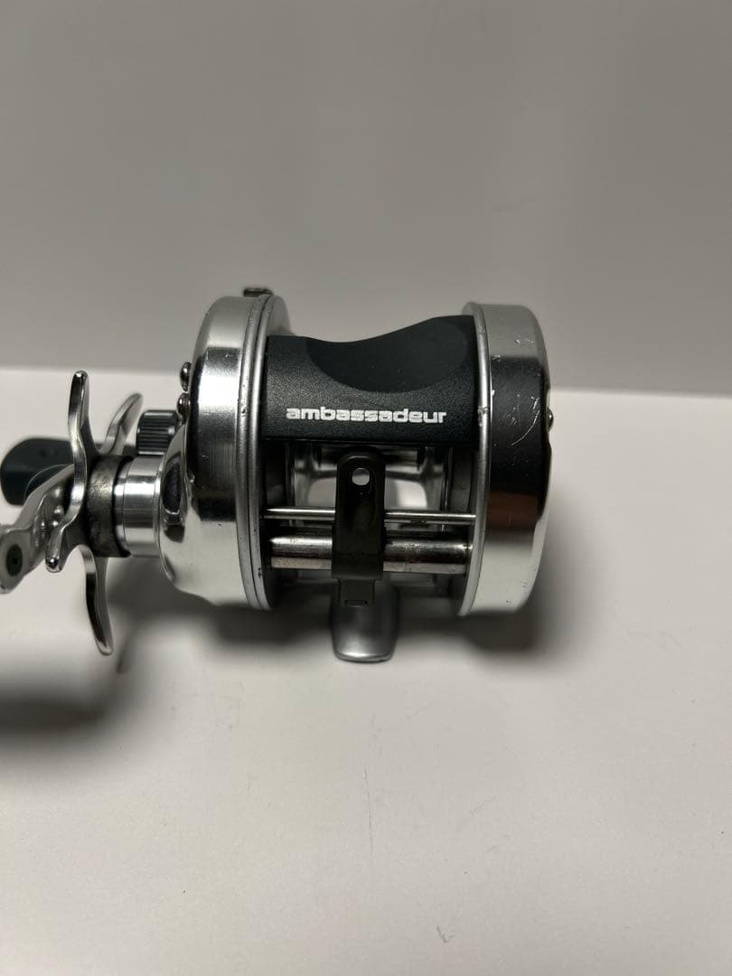 ABU アブガルシア アンバサダー 5500S 右巻き