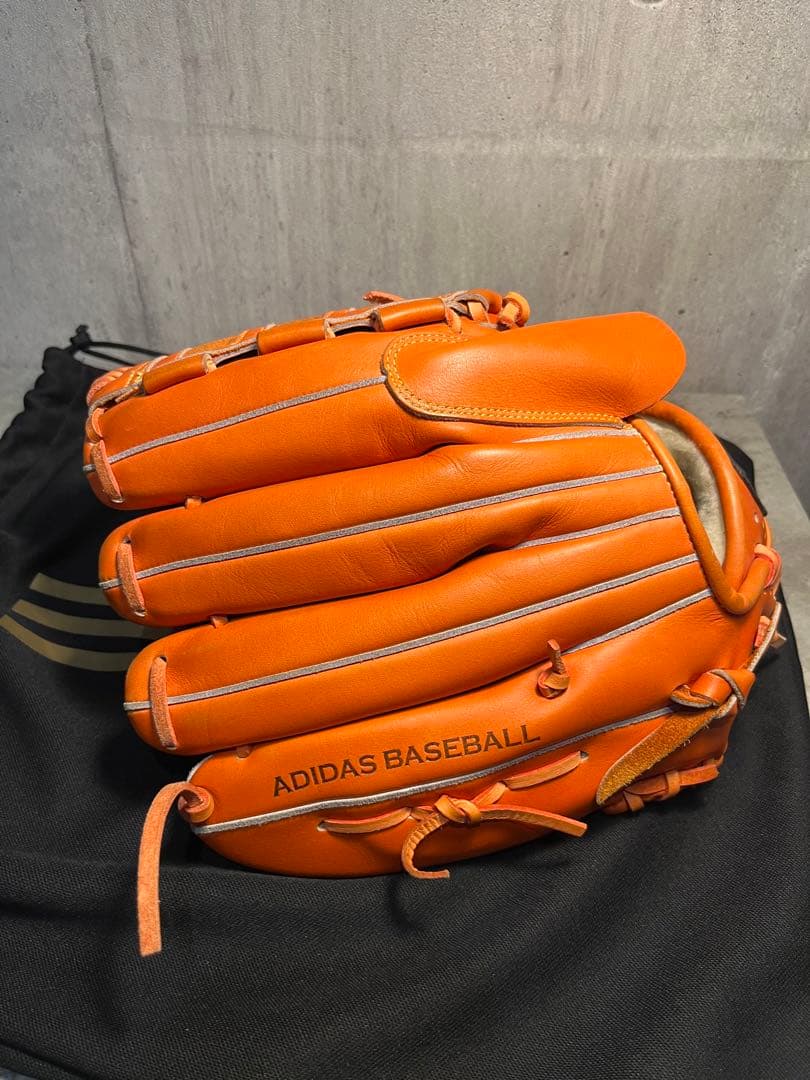 Toshi様 限定値下げ！adidas 硬式グローブ 投手用 斉藤和巳モデル