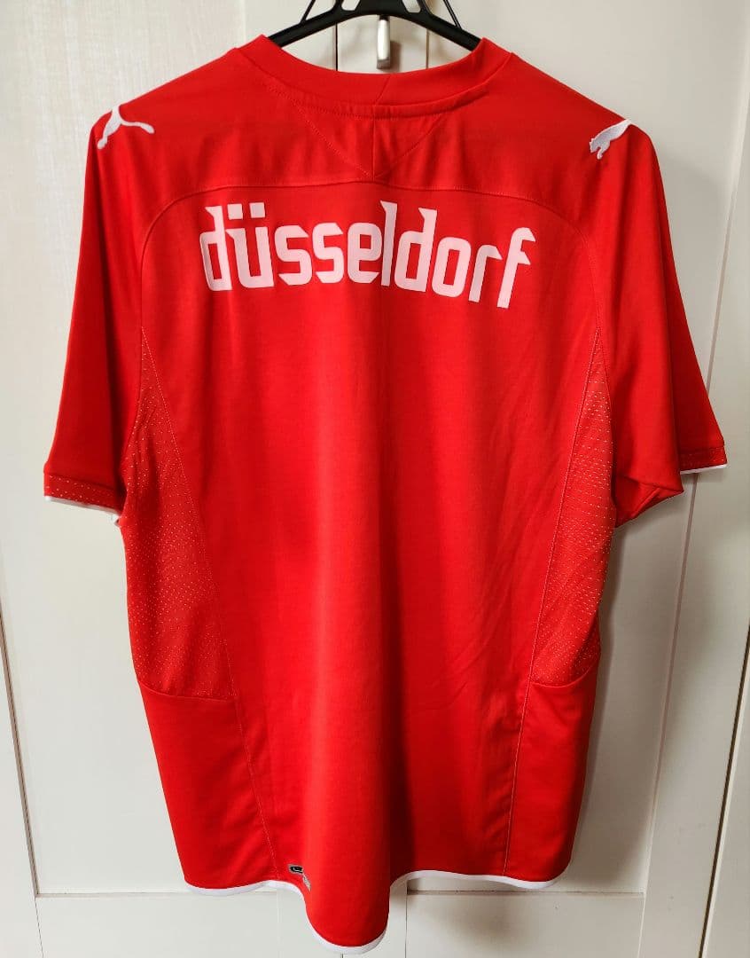 フォルトゥナ デュッセルドルフ ユニフォーム