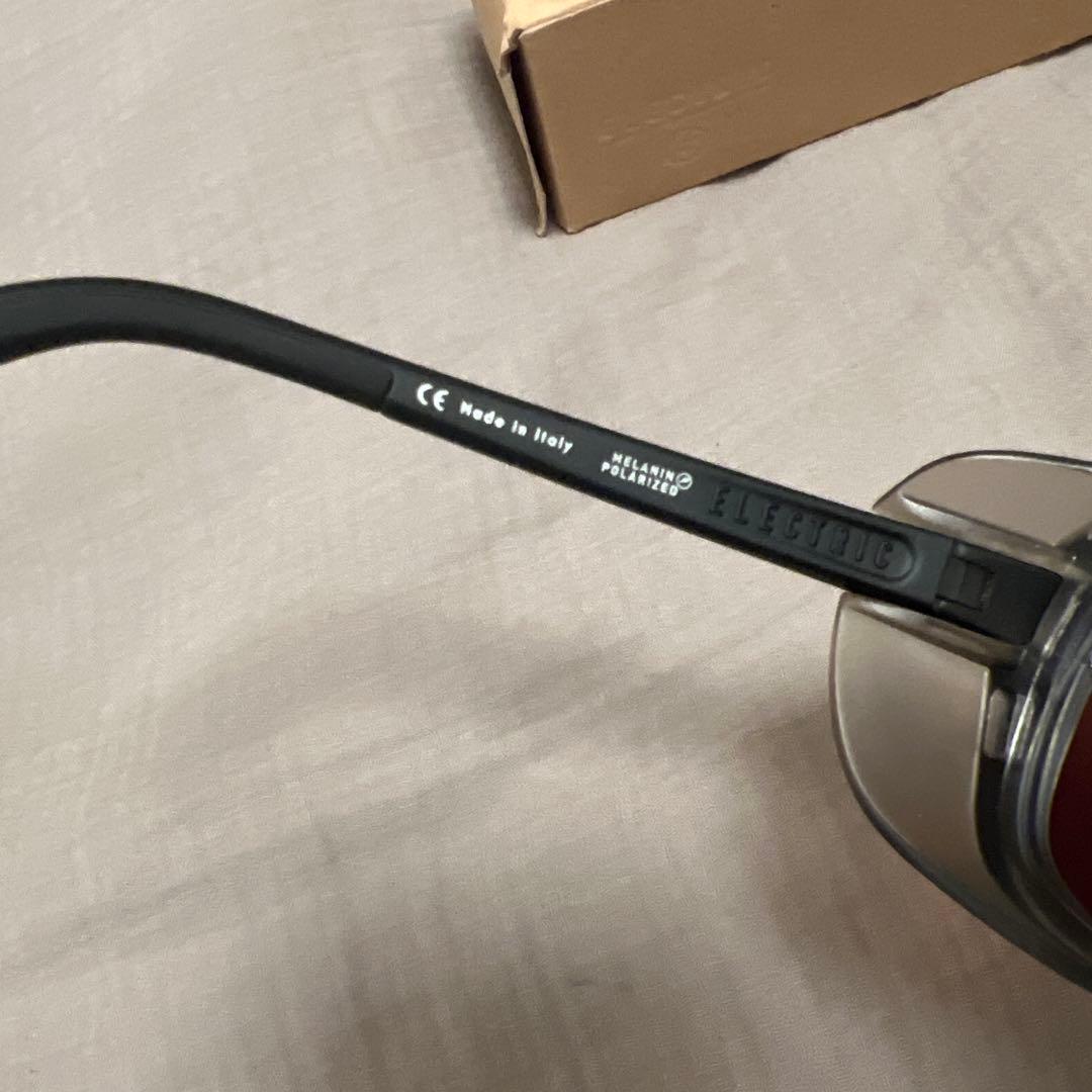 ELECTRIC STACKERサングラス