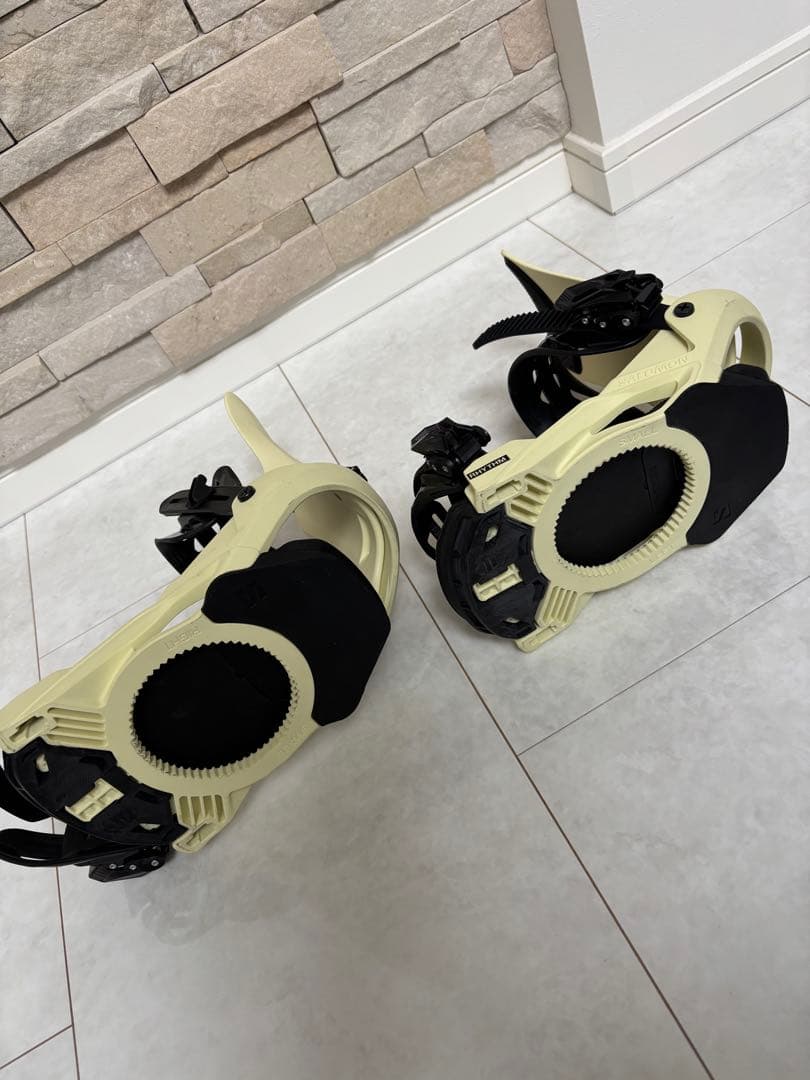 【美品】 SALOMON サロモン バインディング RYTHEM リズム