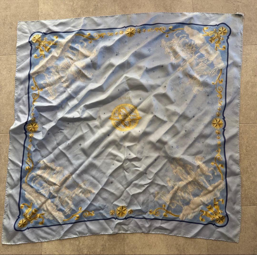 週末限定価格/HERMESエルメス スカーフ カレ90COSMOS ブルー