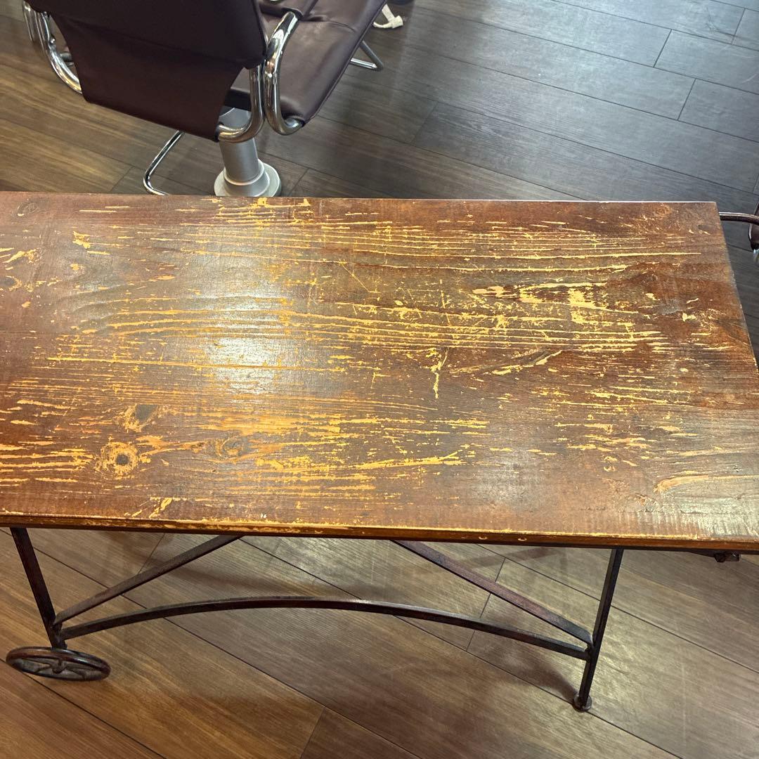 木製アンティークテーブル 今月末で取り下げになります。最終価格