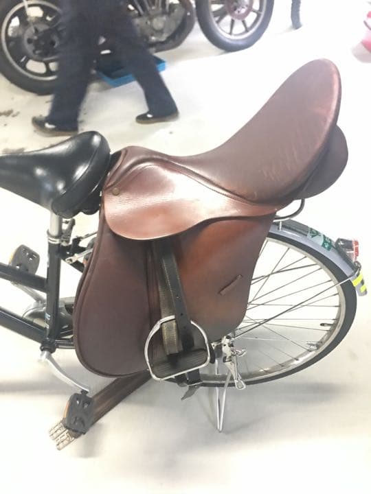 値下げしました。乗馬用の鞍です！