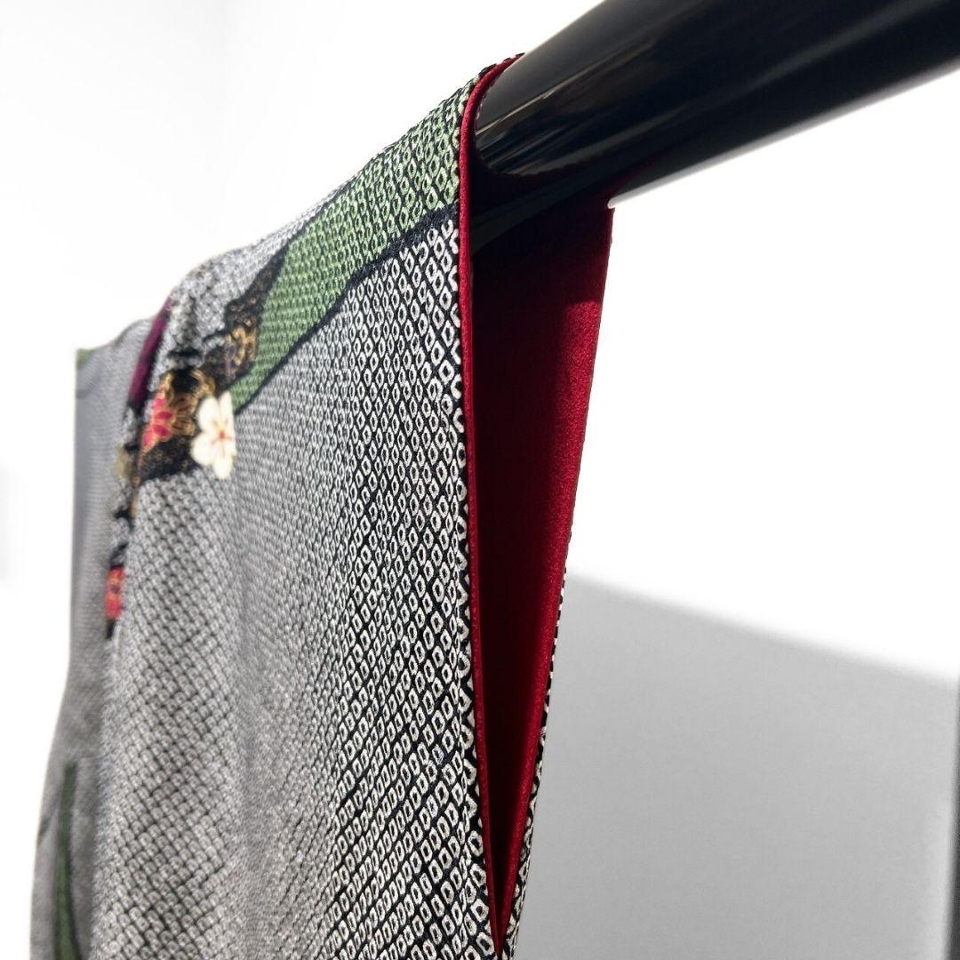 総絞り　金彩　熨斗　牡丹　花模様　振袖　晴れの日　成人式　卒業式　着物　114p