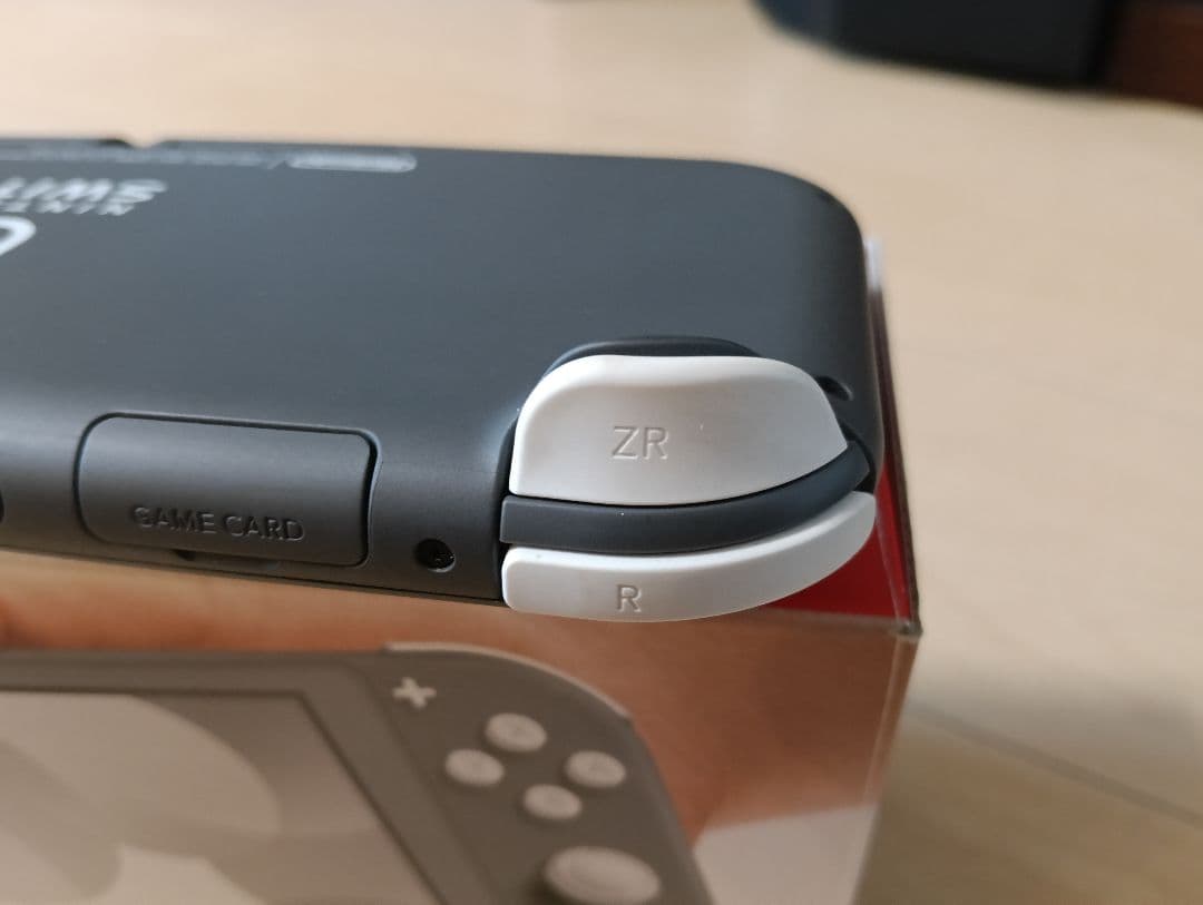 Nintendo　スイッチライト　本体　箱付き　美品