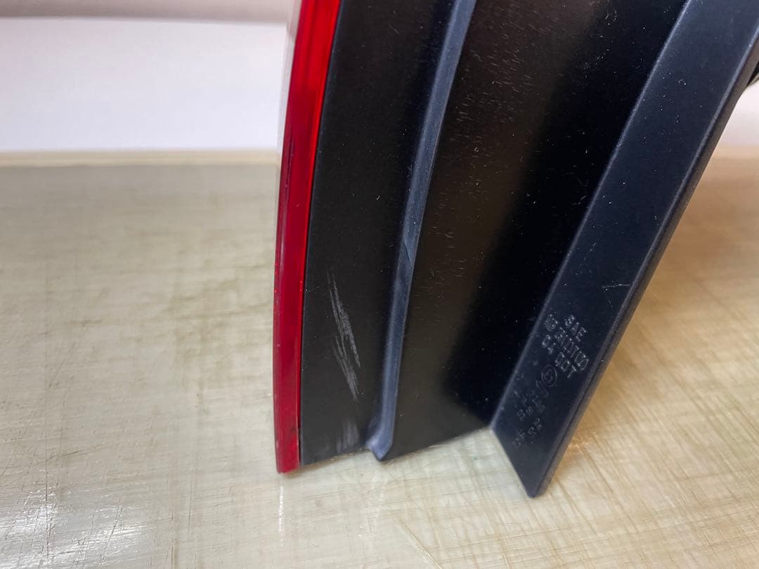 VW ゴルフ5 R32純正スモークテールレンズ　中古