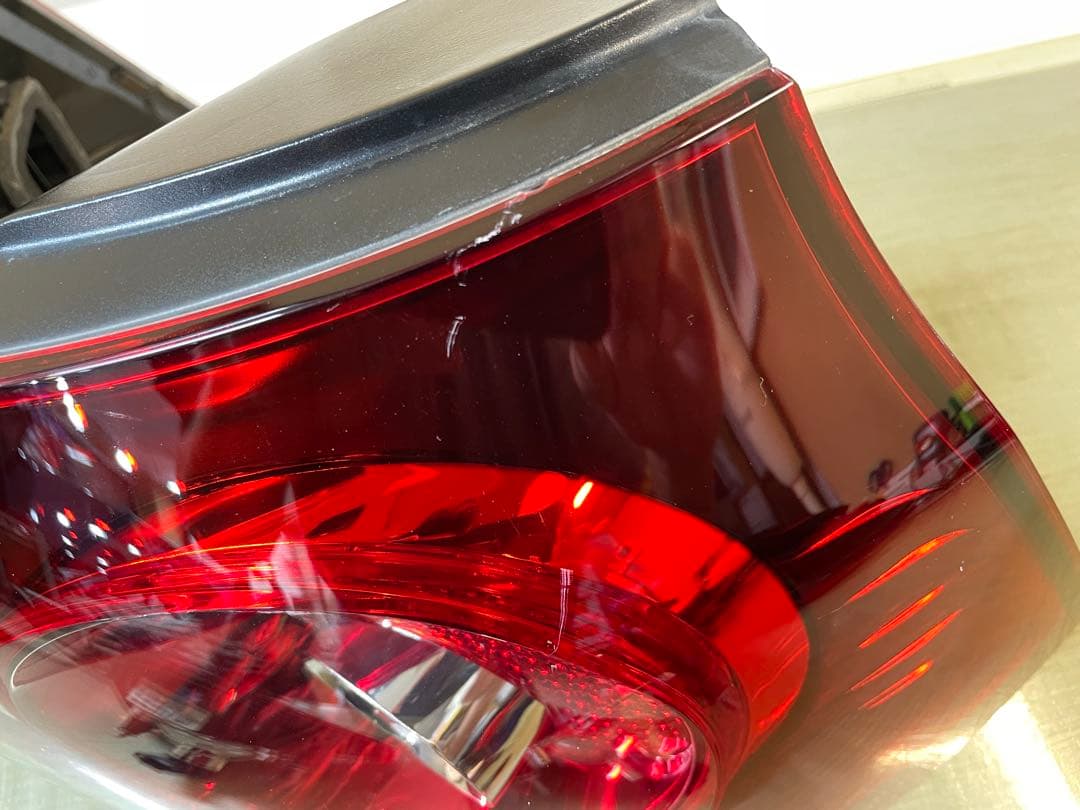 VW ゴルフ5 R32純正スモークテールレンズ　中古