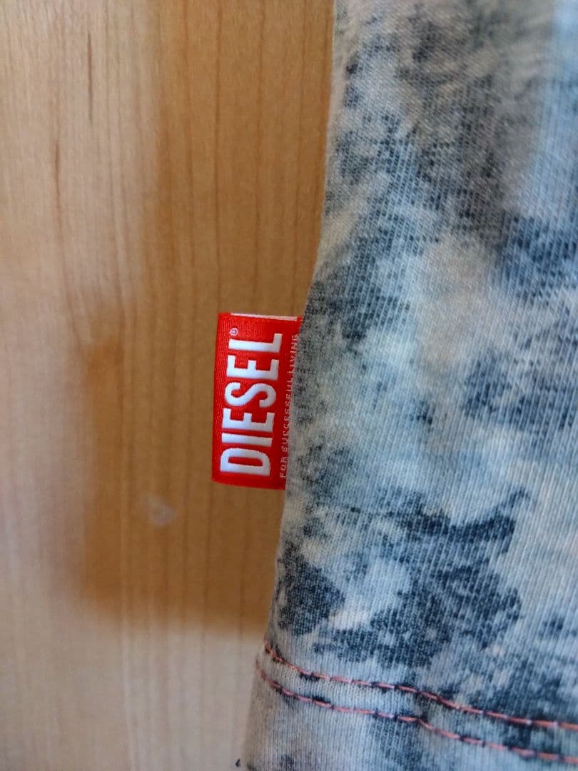 DIESEL❤️ T UNCUTTY SHORT Q1 T-SHIRT グレー