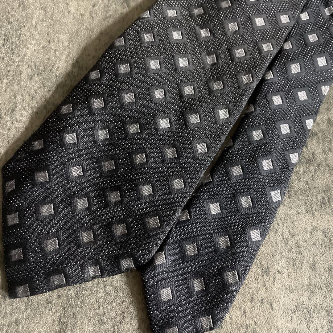 未使用 OLD GUCCI & HUGO BOSS ネクタイ コーデ 濃紺スーツ