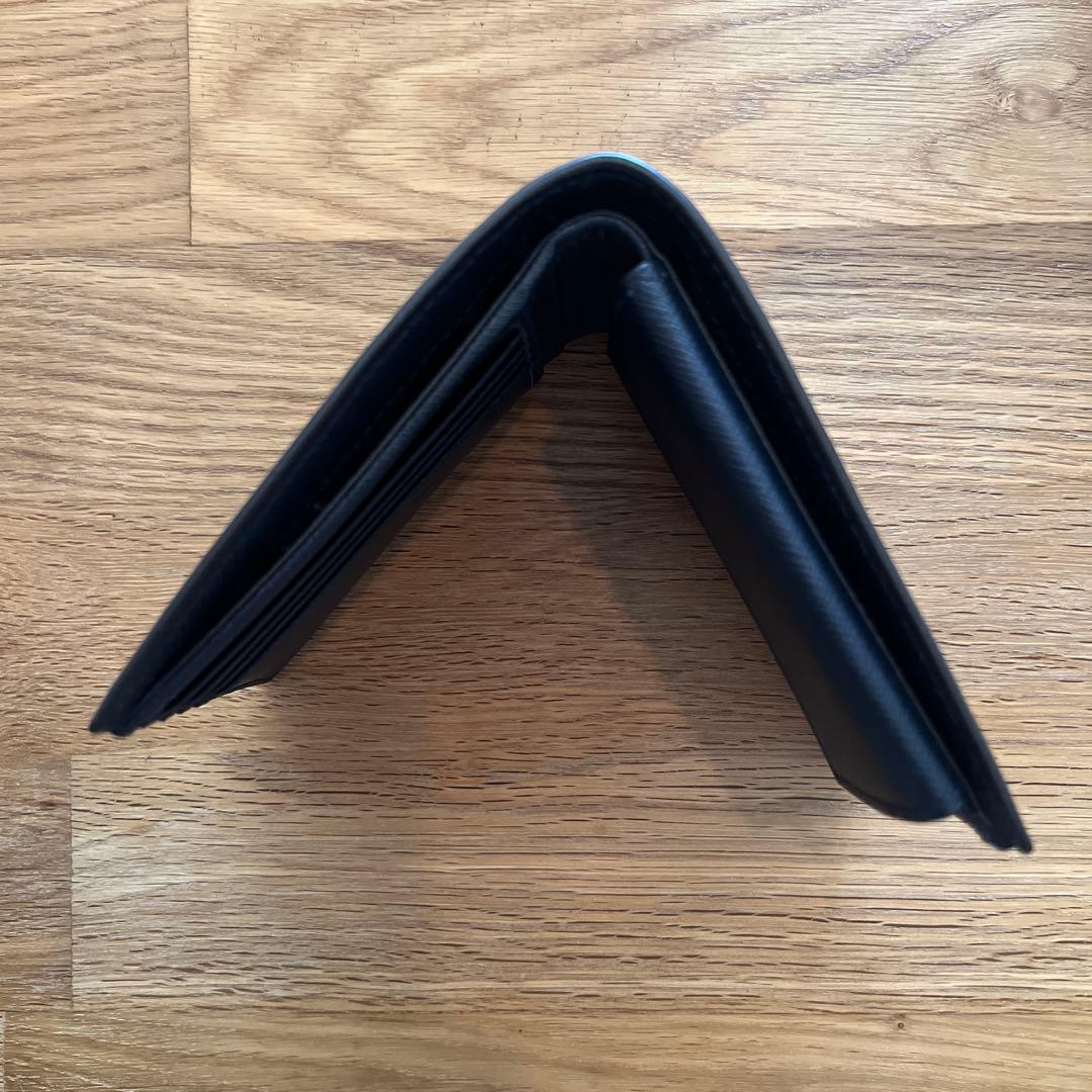 【新品未使用】jimmy choo ジミーチュウ　折り財布　文字柄　ネイビー