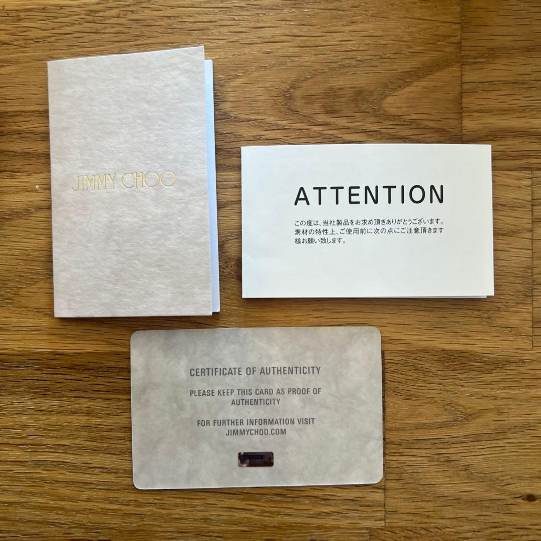 【新品未使用】jimmy choo ジミーチュウ　折り財布　文字柄　ネイビー