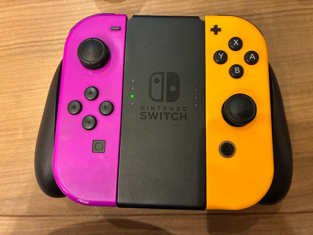 Nintendo Switch 本体 ネオンイエロー・ネオンパープル