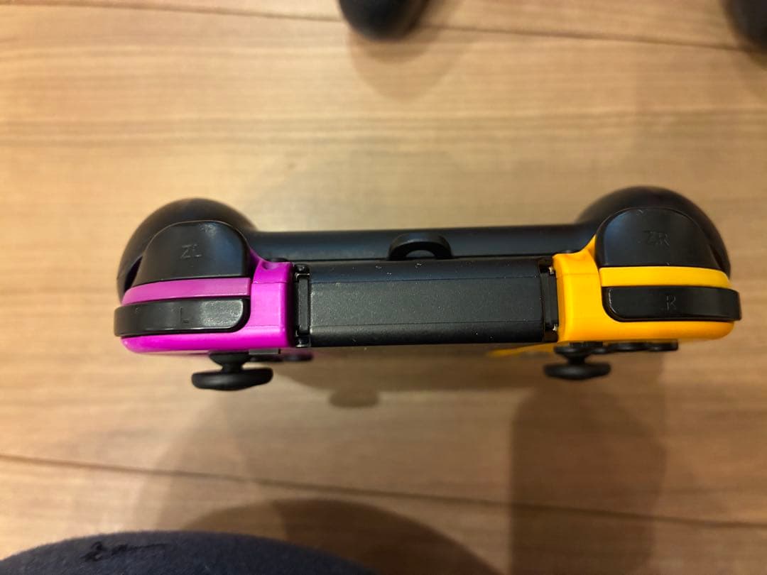 Nintendo Switch 本体 ネオンイエロー・ネオンパープル