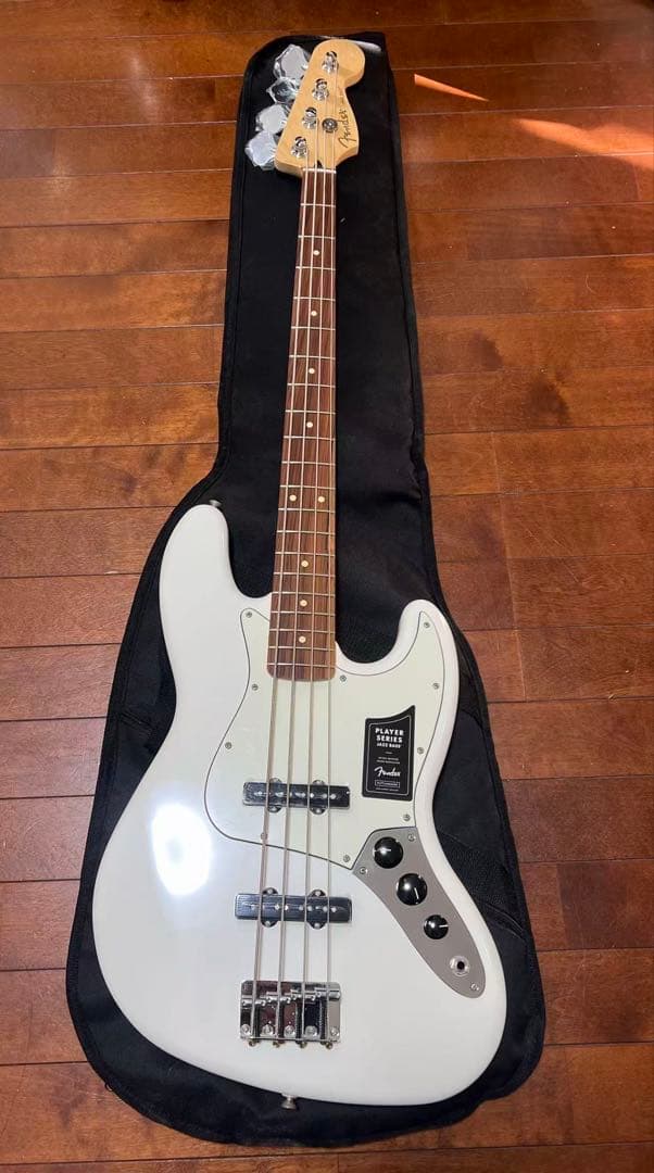 Fender Player Series Jazz Bass ホワイト