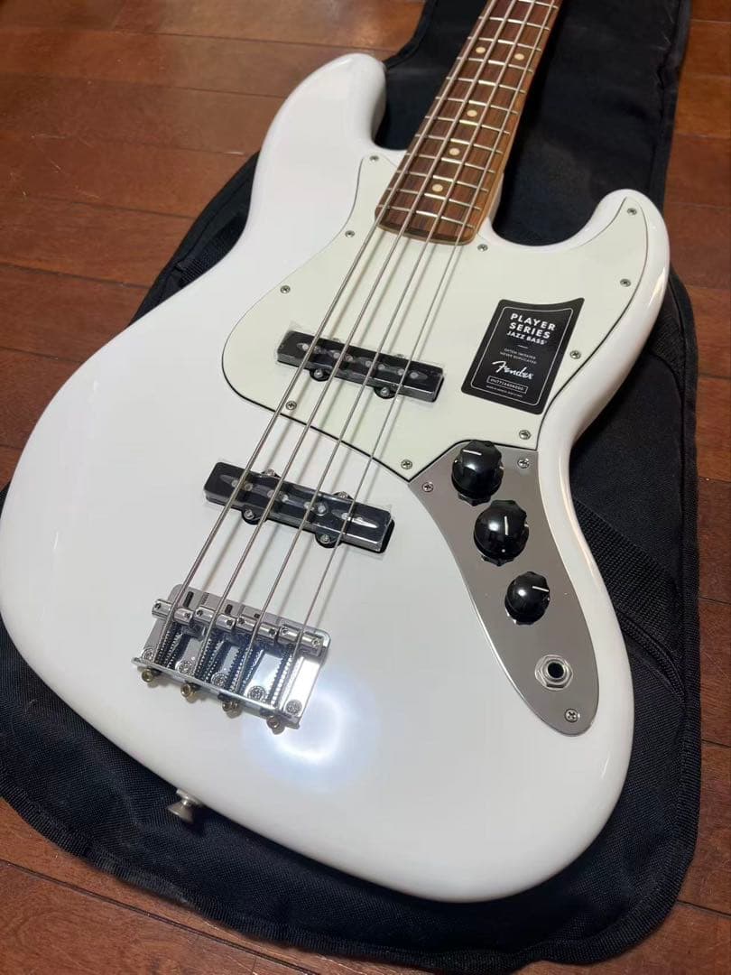 Fender Player Series Jazz Bass ホワイト