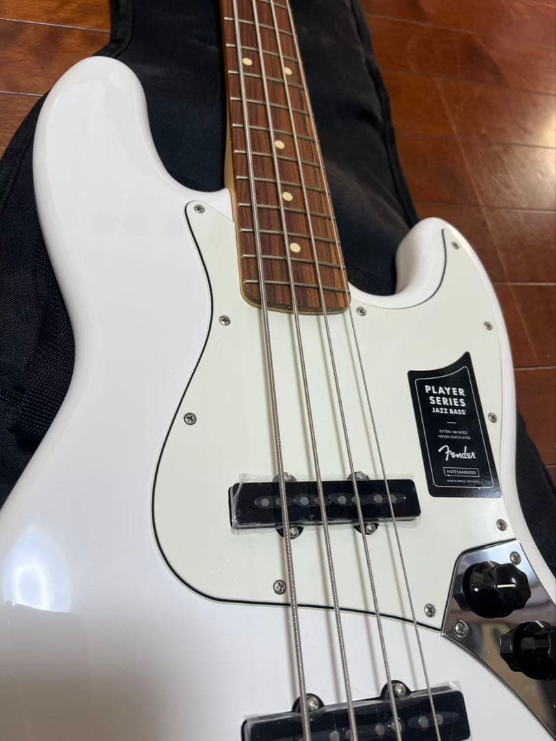 Fender Player Series Jazz Bass ホワイト