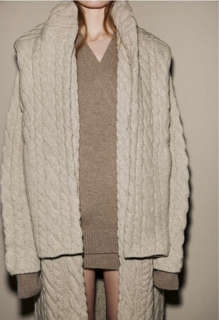 ZARA ケーブルニット　コート　カーディガン　ストール