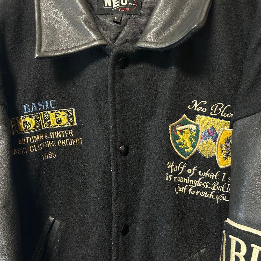 古着　90s ヴィンテージ スタジャン　刺繍　オールブラック　本革レザー　希少