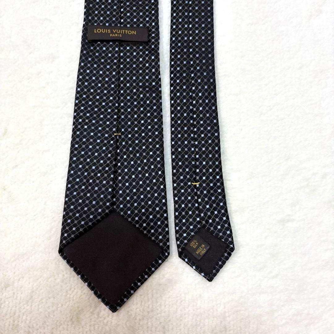 未使用級✨LOUIS VUITTON ルイヴィトン　ネクタイ　ロゴ　ブラック系