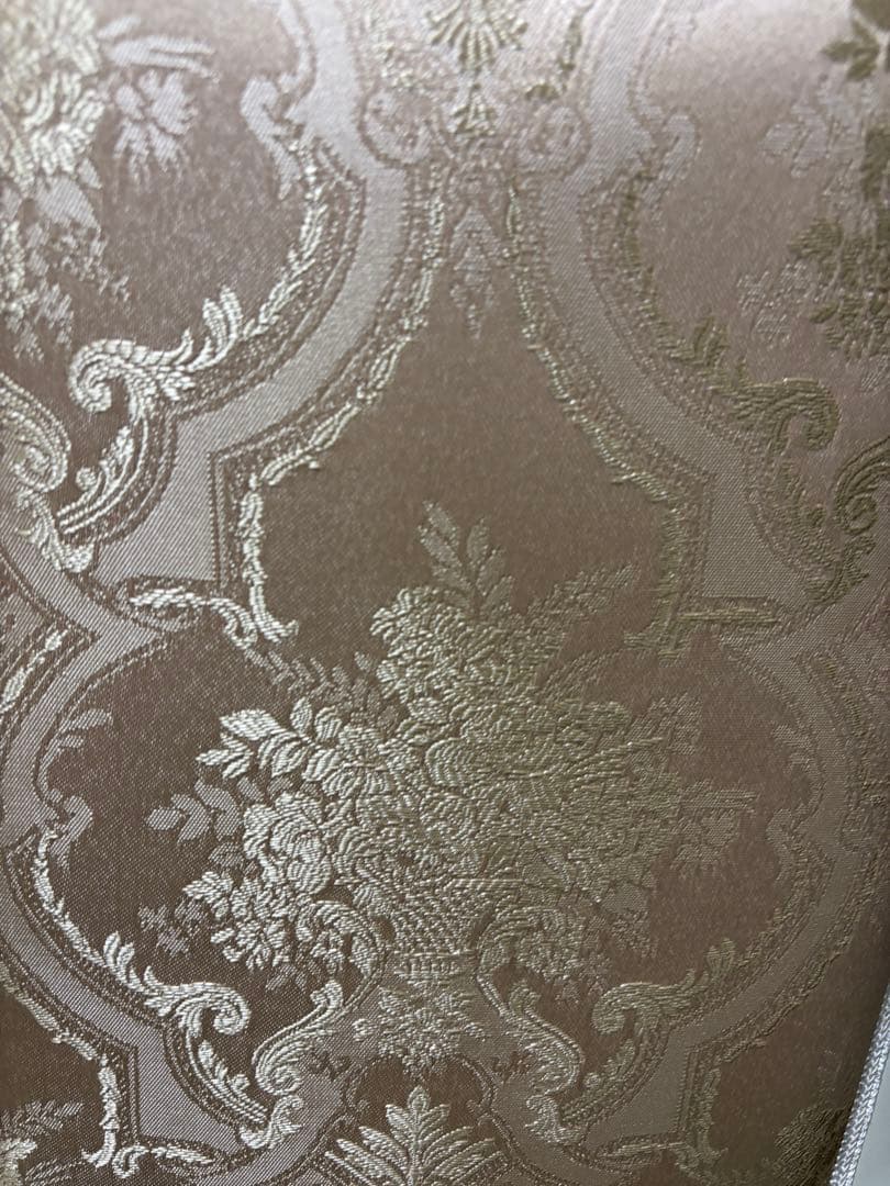 1.クラシック ホワイト ダイニングチェア　美品　4脚持っています。