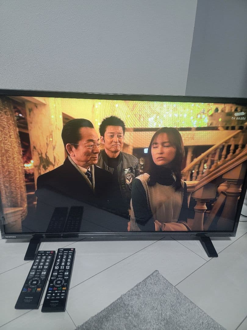 TOSHIBA 32液晶テレビ