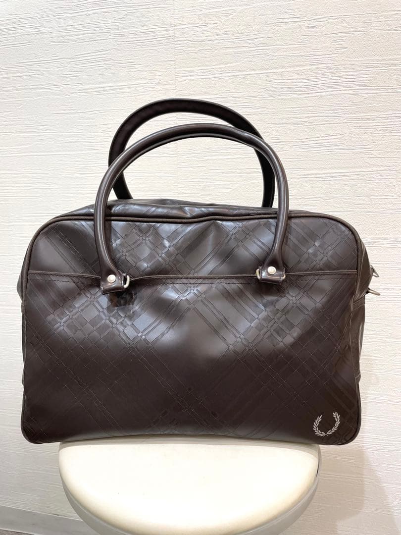 フレッドペリー　FRED PERRY ボストンバッグ　トラベルバッグ