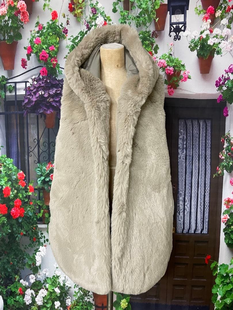 233新品koibitomisaki　エコファーたっぷり♪ダウン切り替えベスト