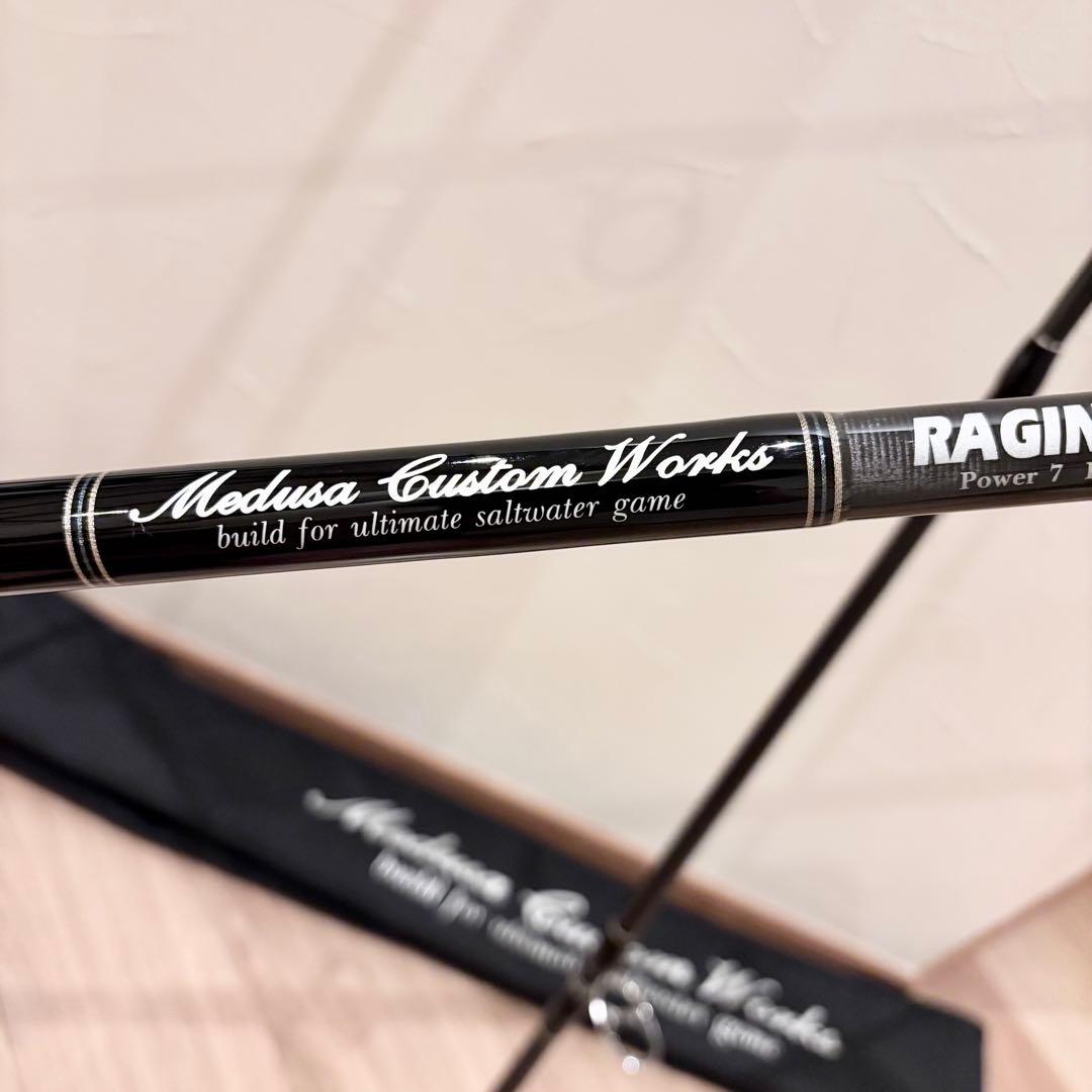 美品　MCワークス　RAGING BULL 100XR-1 スペシャルモデル