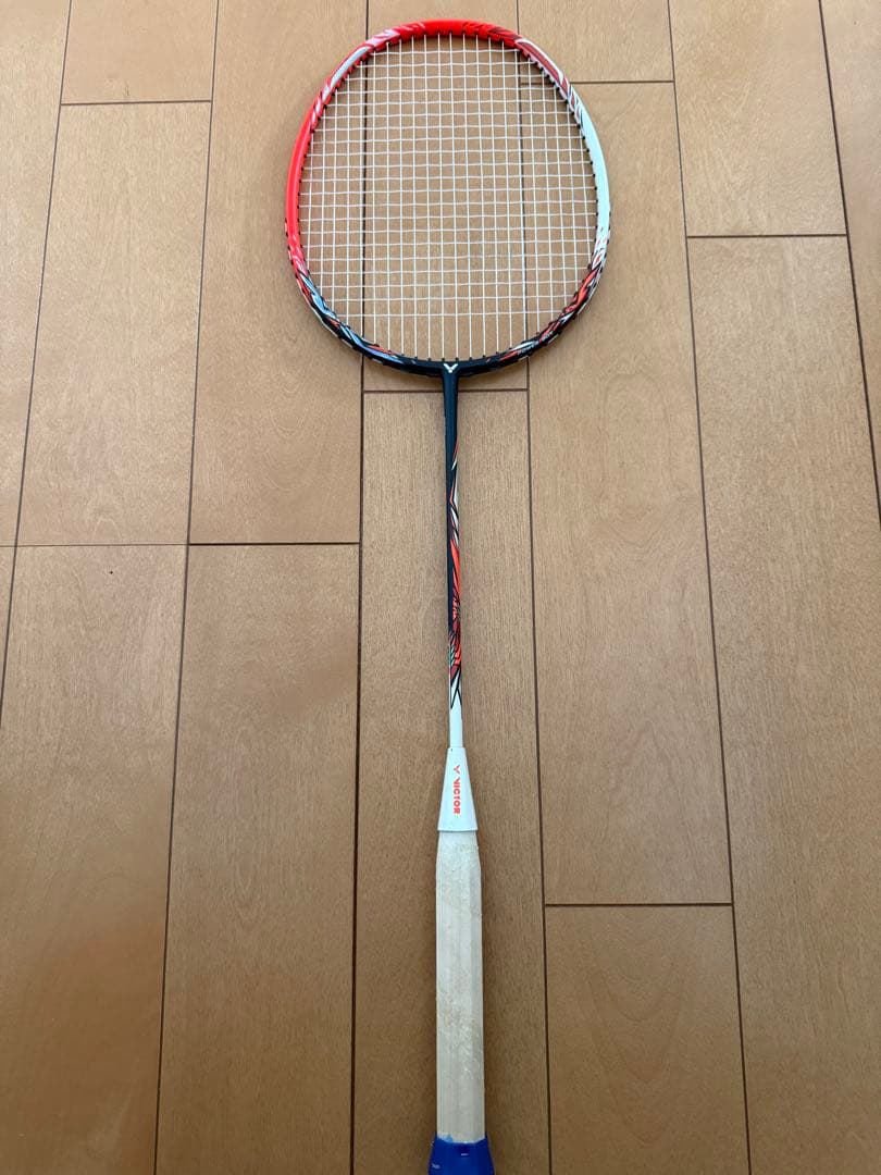 バドミントンラケット ラケット　4UG5 ビクター　スラスター　リュウガ