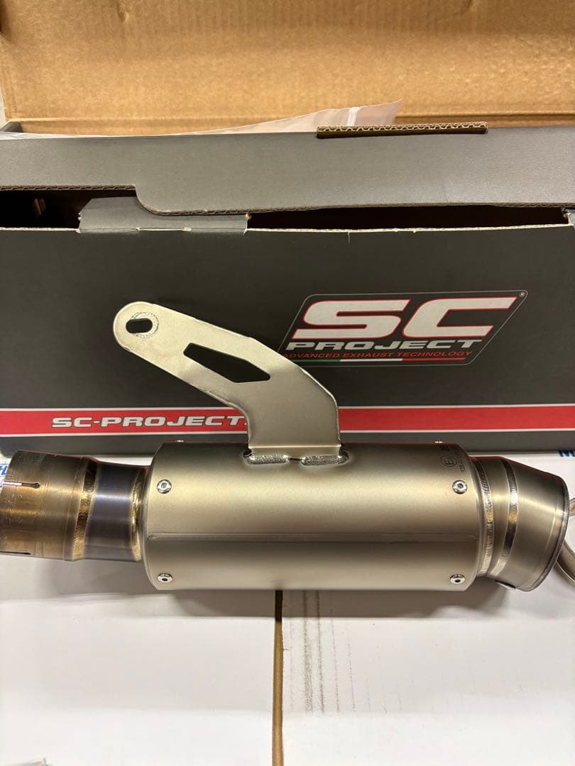 SC PROJECT GP70-R スリップオンマフラー (USJ)